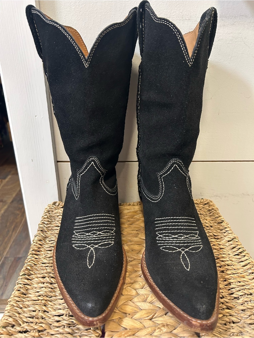 PATRICIA NASH BERGAMO black suede mid shaft women’s western boots. Size 8.5 NICE